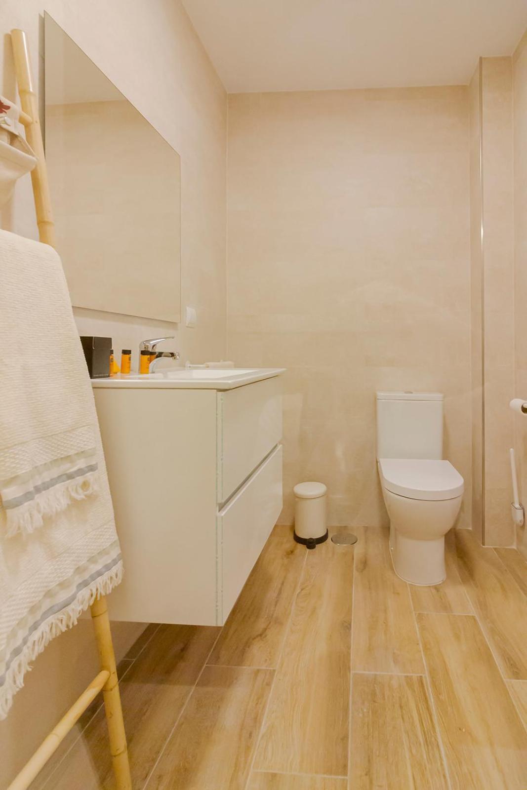 Nordik Apartments Urban - Centro "Reikiavik" マラガ エクステリア 写真